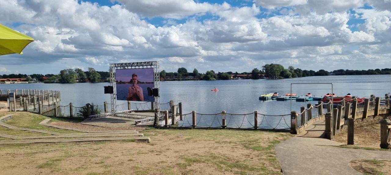 Tattershall Lakes Breaks Swan View Hotel Exterior photo